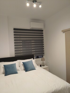 1 chambre, fer et planche à repasser, Wi-Fi, draps fournis