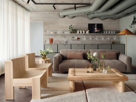 Desk, laptop workspace, iron/ironing board, free WiFi