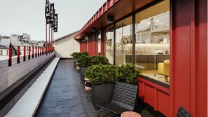 Design-Vierbettzimmer | Terrasse/Patio
