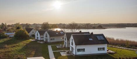 المنشأة من الخارج