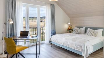 2 bedrooms, iron/ironing board, free WiFi