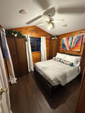 1 bedroom, free WiFi, bed sheets