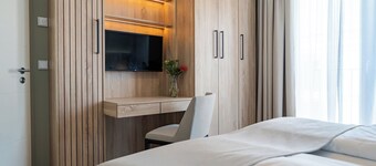 Yachthafen Premium Plus H1-4 - Holiday apartment at Yachthafen Barth