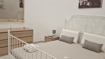 1 bedroom, free WiFi, bed sheets