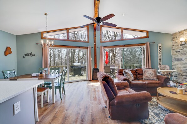 TV connectée, cheminée