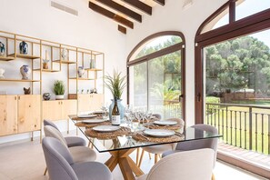 Dining - My Rental Homes - Villa Fountain luxury home with private pool (Ciutadella)