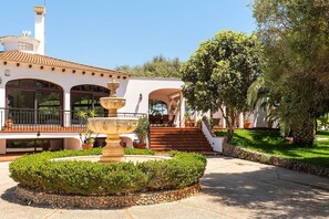 Property grounds - My Rental Homes - Villa Fountain luxury home with private pool (Ciutadella)