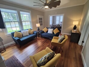 Smart TV, fireplace, offices - Historic Mayor`s Manor | 2 King Bds • Fenced Yard (Sanford)