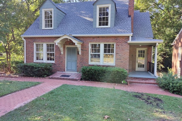 The Historic Mayor`s Manor