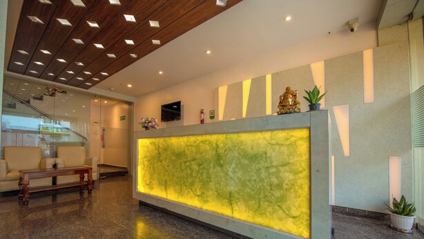 Quầy tiếp tân