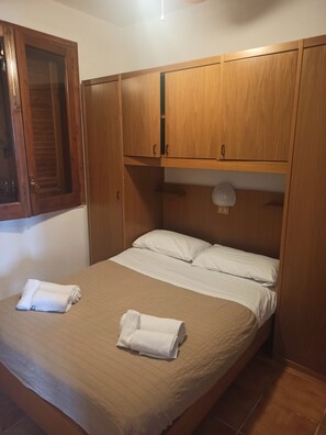 Iron/ironing board, free cots/infant beds, free WiFi, bed sheets - VRclub Villa Ridente  (Gioiosa Marea)