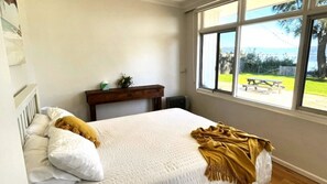 3 bedrooms, desk, iron/ironing board, travel cot