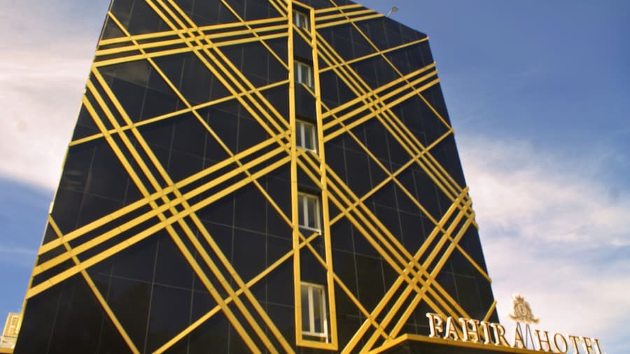 Fahira Hotel Syariah Padang