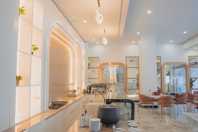 Fahira Hotel Syariah Padang