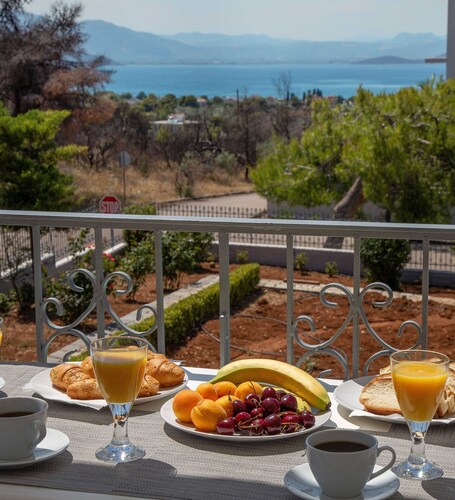 Villa with S. Pool Theologos by GHH