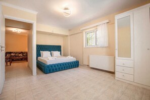 Villa familiar, 4 habitaciones, alberca privada | 4 habitaciones y espacio para trabajar con laptop