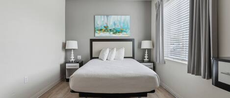 3 bedrooms, desk, iron/ironing board, free WiFi