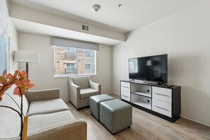Tv, kontorer