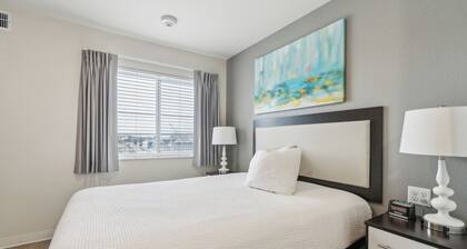 Simplicity At the Rim 1404 I Comfy 2 Bed 2 Bath