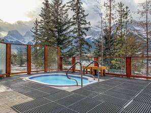 Bañera de hidromasaje exterior