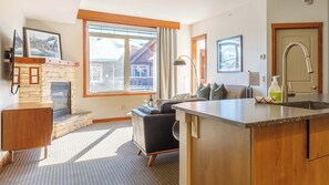 Smart TV, fireplace, offices