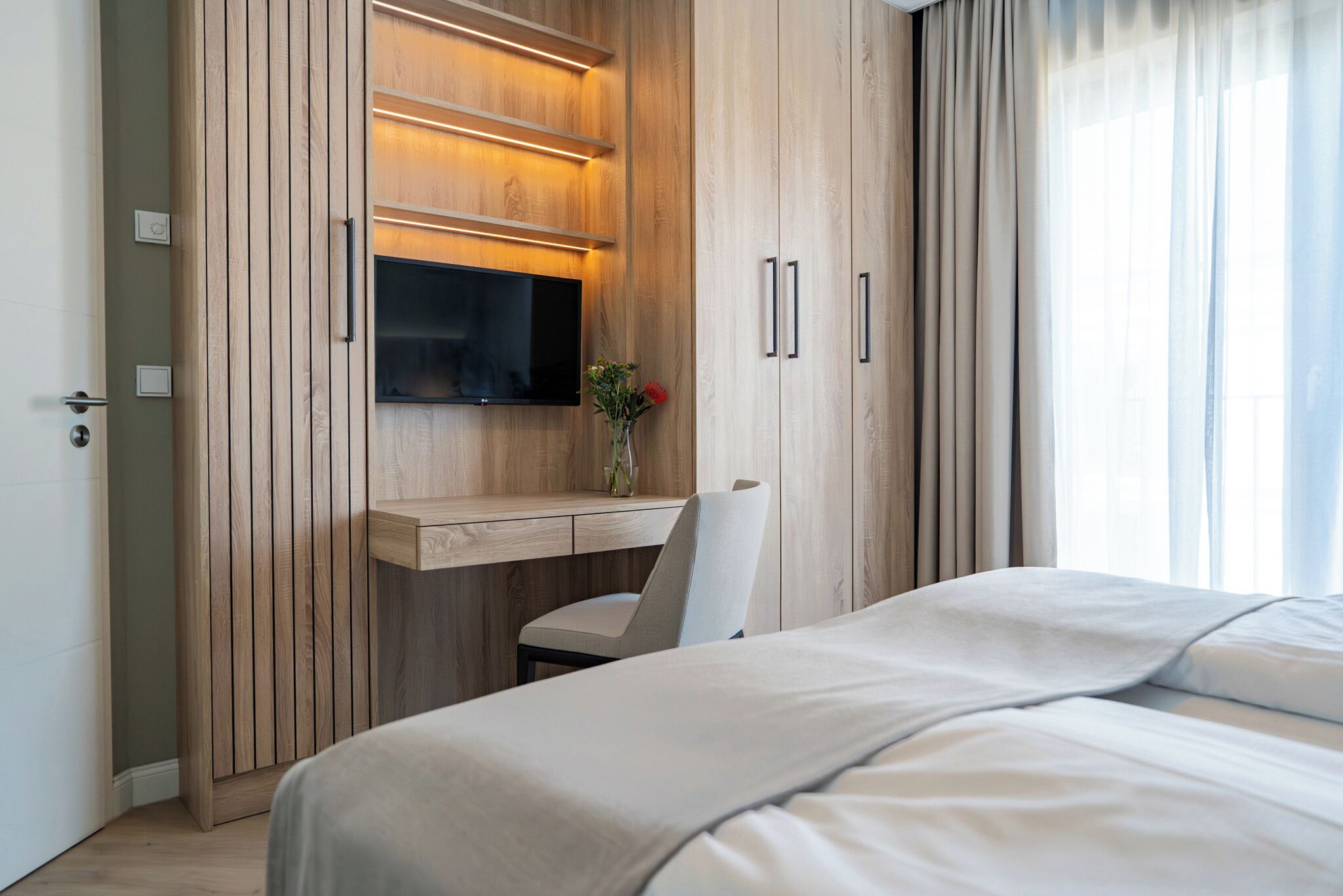 2 slaapkamers, een kluis op de kamer, een strijkplank/strijkijzer