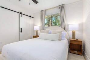 2 Schlafzimmer, Schreibtisch, Bügeleisen/Bügelbrett, WLAN