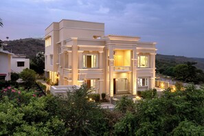 Front of property - Chez Lavania A Boutique stay (Udaipur)