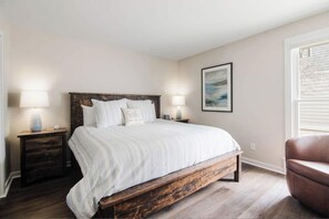 2 bedrooms, iron/ironing board, travel cot, free WiFi