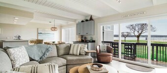 Landing: Beach -Pool-Private Boat slip