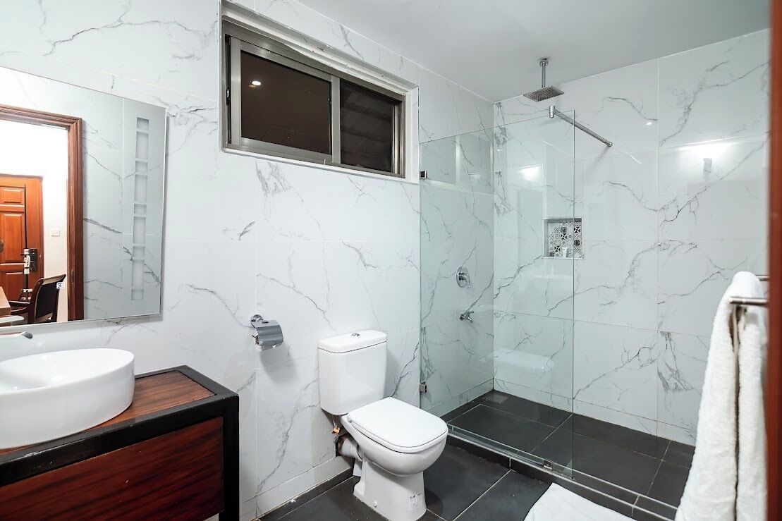 ห้องคลาสสิกสตูดิโอ, วิวสวน | ห้องน้ำ | ฝักบัว, รองเท้าสวมภายในห้อง, ผ้าเช็ดตัว, สบู่