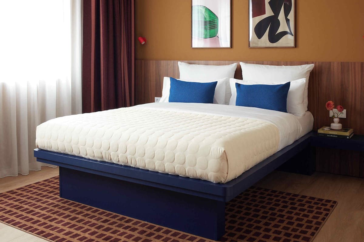 1 bilik tidur, peralatan tempat tidur premium, bar mini