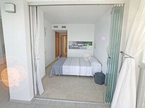 2 chambres, fer et planche Ă repasser, Wi-Fi gratuit, draps fournis