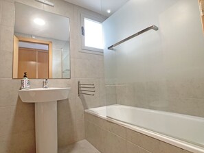 Shower, hair dryer, towels - Stunning views of the Mediterranean (La Manga del Mar Menor)