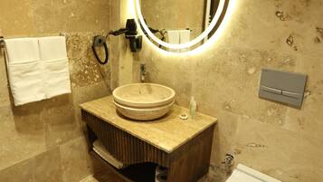 Standard Room, Courtyard View | Bathroom | Hair dryer, slippers, towels, soap