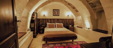 Habitación superior | Ropa de cama de alta calidad y minibar