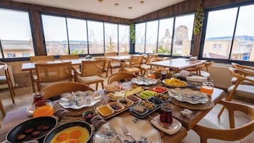 Desayuno buffet incluido todos los días