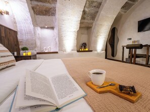 Premium bedding, free minibar, in-room safe, blackout curtains - My Cappadocia Stone House (Nevsehir)