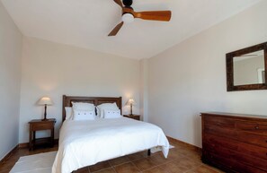 1 bedroom, iron/ironing board, travel cot, free WiFi