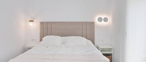 1 Schlafzimmer, Bügeleisen/Bügelbrett, Bettwäsche