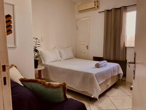 1 bedroom, desk, iron/ironing board, WiFi