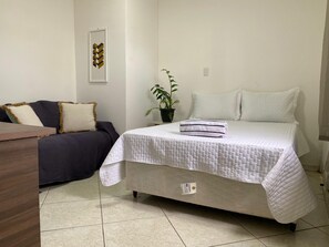 1 bedroom, desk, iron/ironing board, WiFi