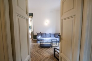 Smart TV - Palazzo Barberini Grand Retreat with Terrace (Roma)