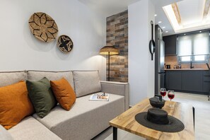 Deluxe Suite | Living area