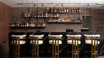 2 bars/lounges, poolside bar