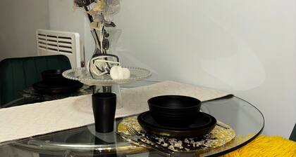 The Ivy Cinema Suite | Guesthouse