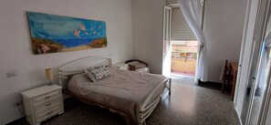 Double Room, Balcony, City View - Super Central Rooms (Cagliari)