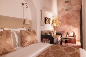 ห้องจูเนียร์ทริปเปิล (Hibiscus) | ตู้นิรภัยในห้องพัก, โต๊ะทำงาน, Wi-Fi ฟรี