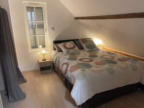 1 bedroom, iron/ironing board, free WiFi, bed sheets