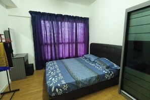 2 makuuhuonetta, silitysrauta/-lauta, Wi-Fi, vuodevaatteet